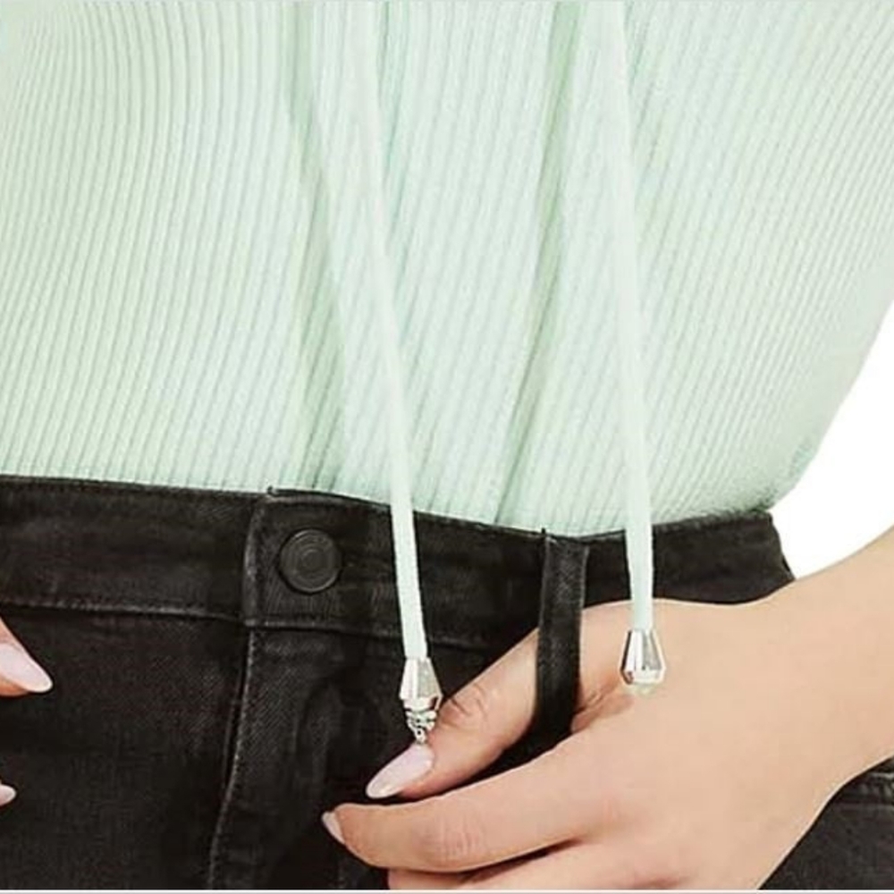 Guess Sleeveless Sweater - Picture 3 of 5